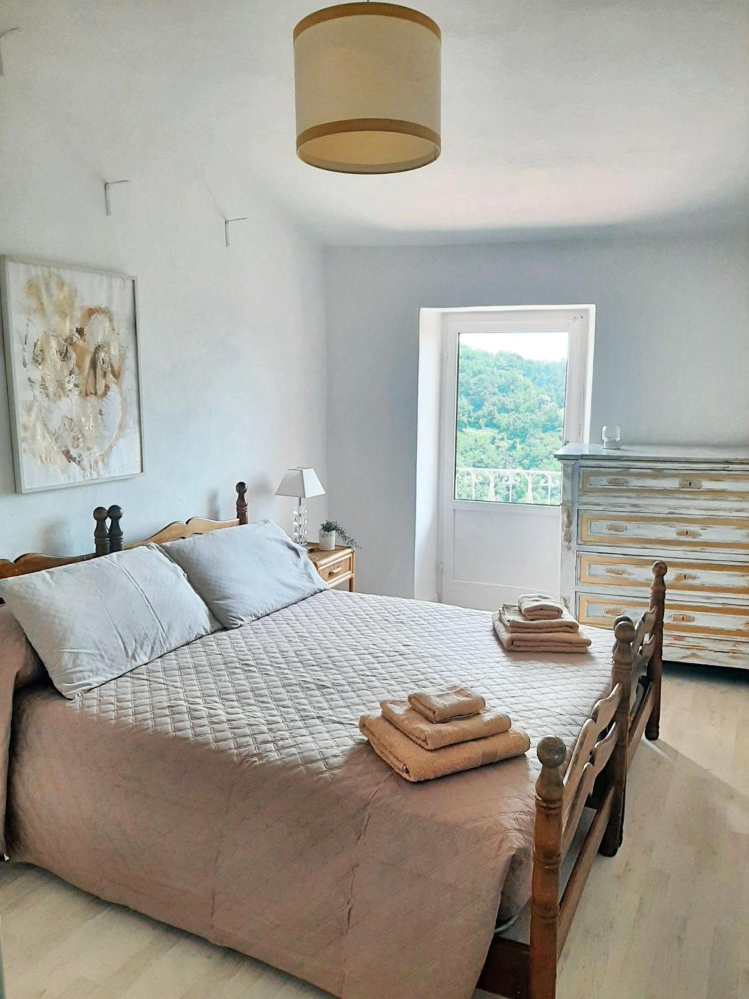 Comfortable Apartment With Sea View In Falcinello Eksteriør billede