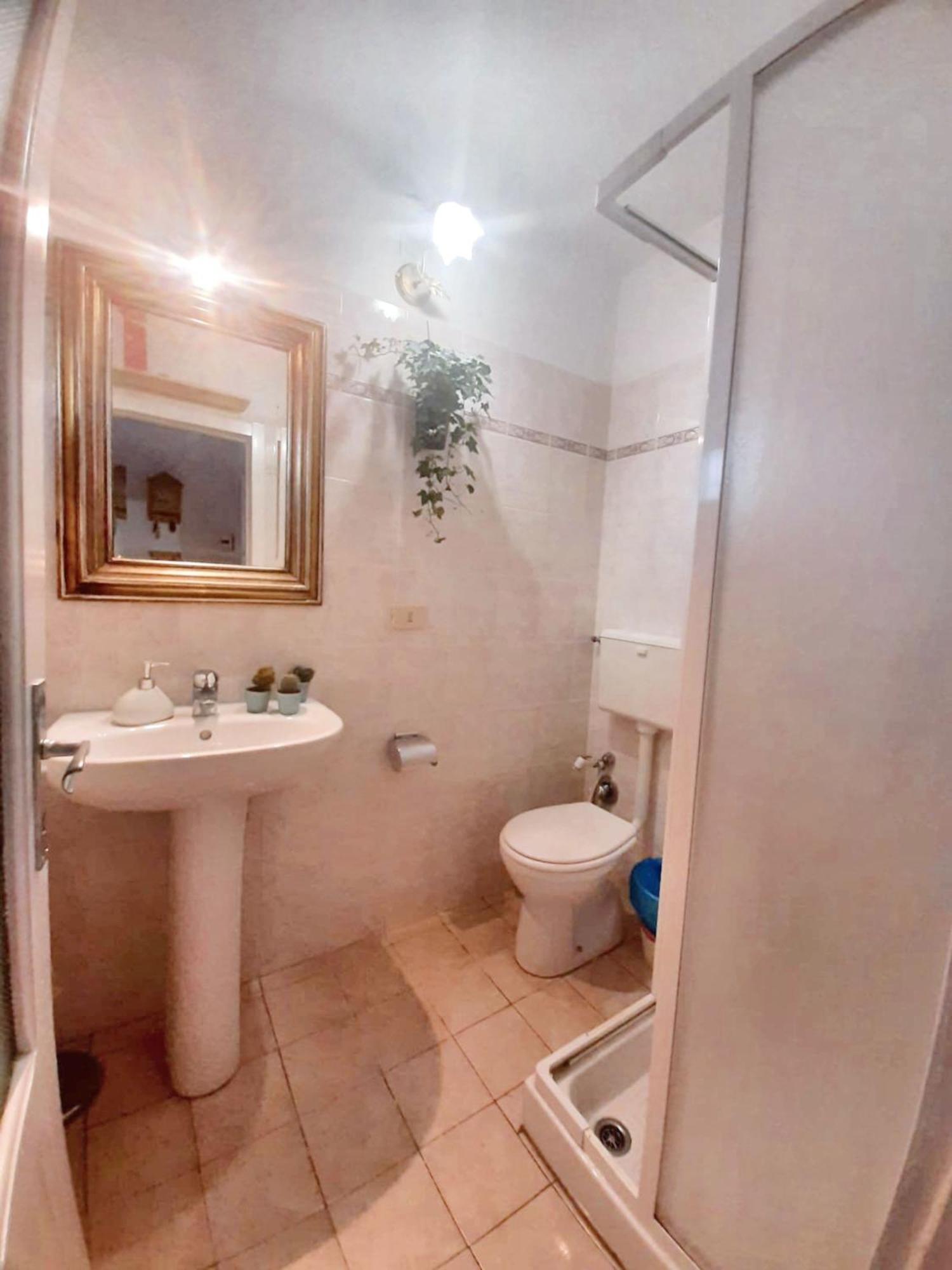 Comfortable Apartment With Sea View In Falcinello Eksteriør billede
